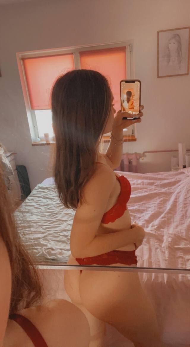 I’M DOWN FOR HOOKUP imma ** the hell outta your d*k and *** you so good HMU +19124106698 - Image 3